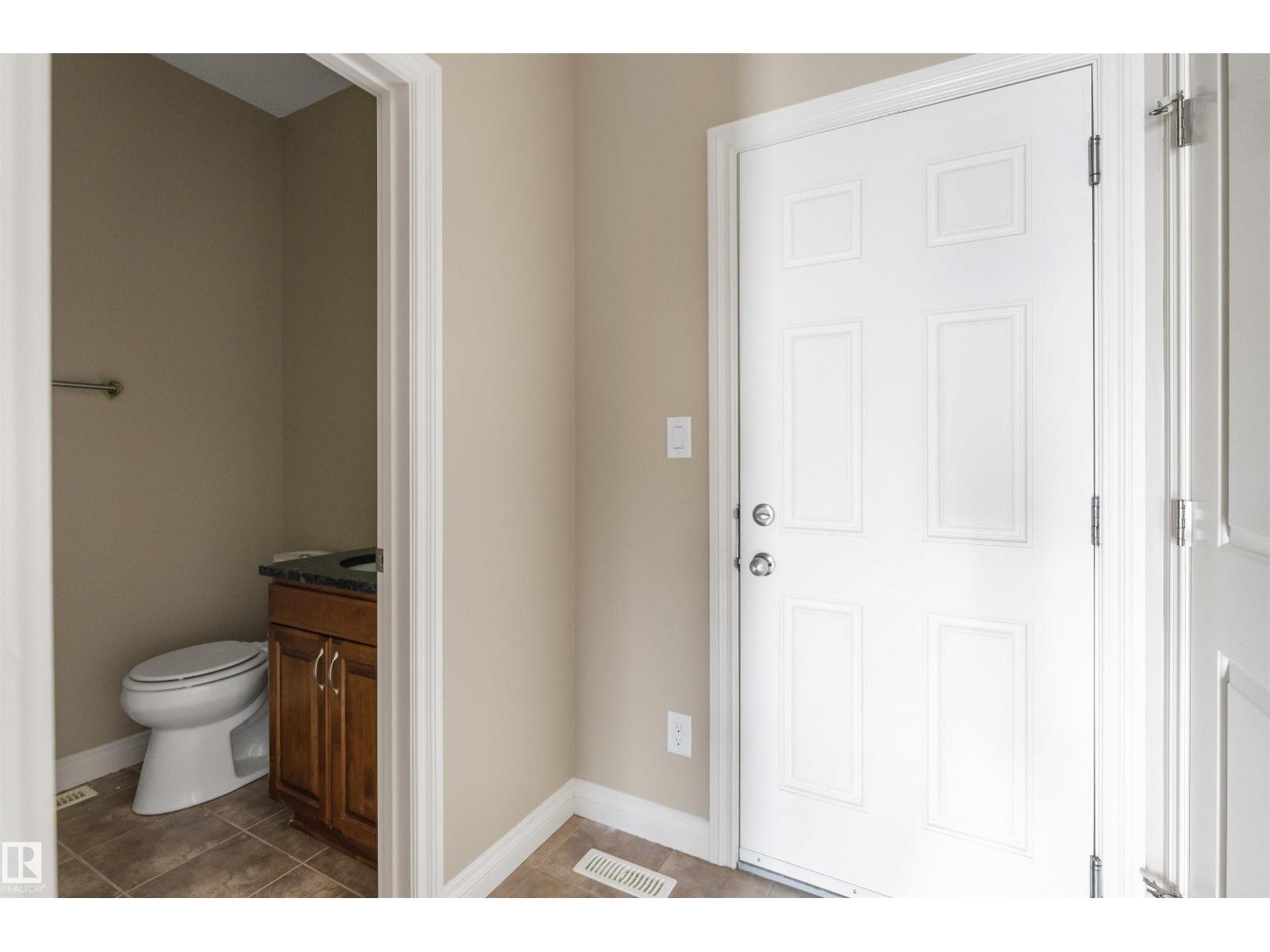 1 ROSEBERRY LN