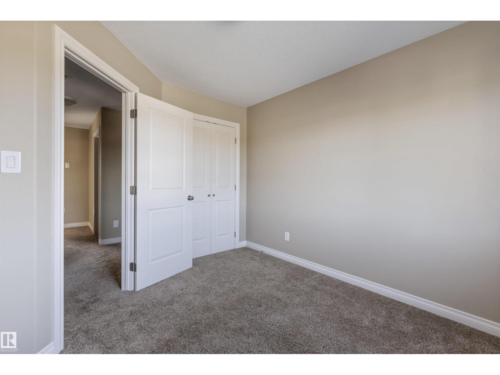 1 ROSEBERRY LN