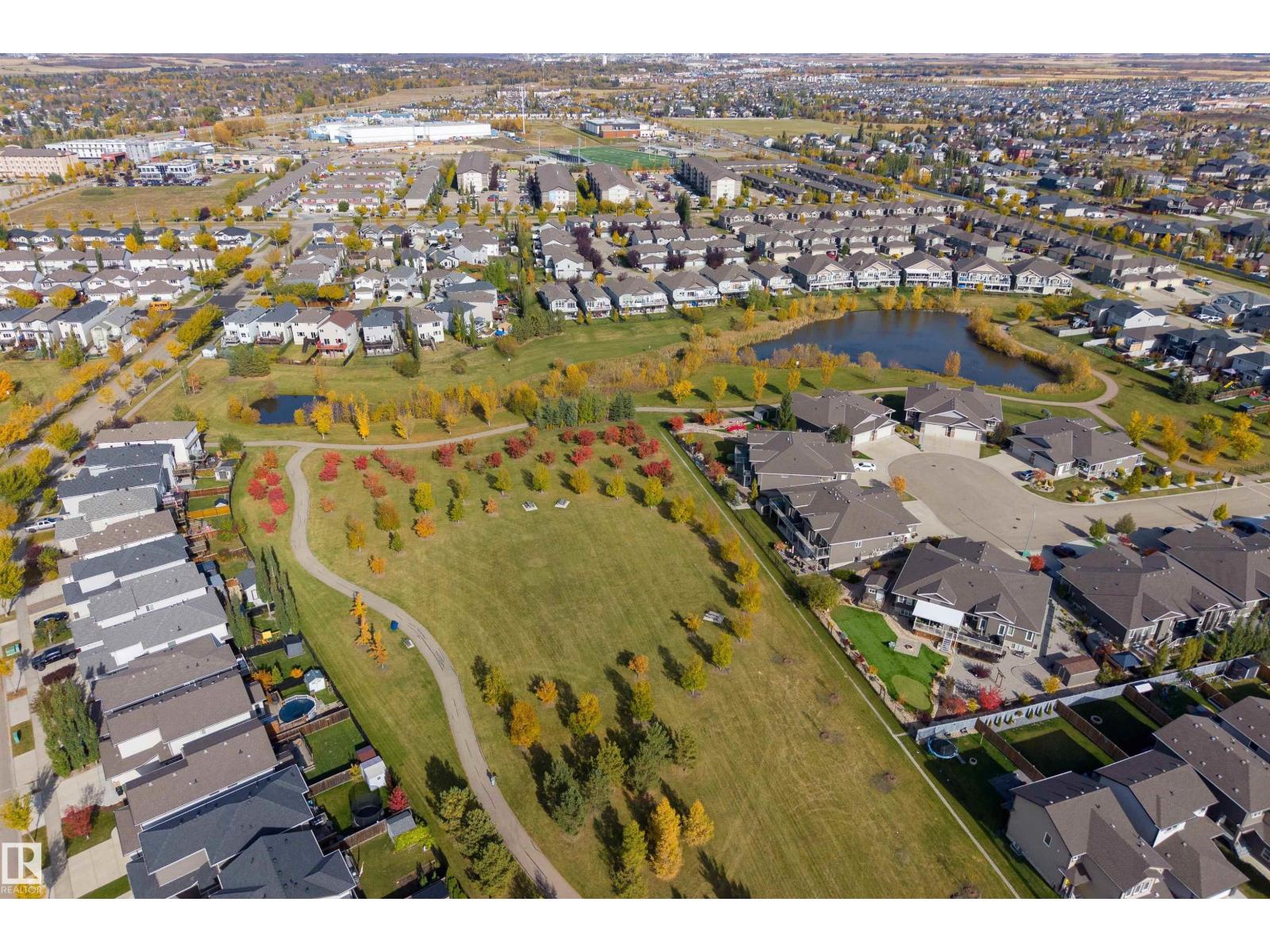 1 ROSEBERRY LN