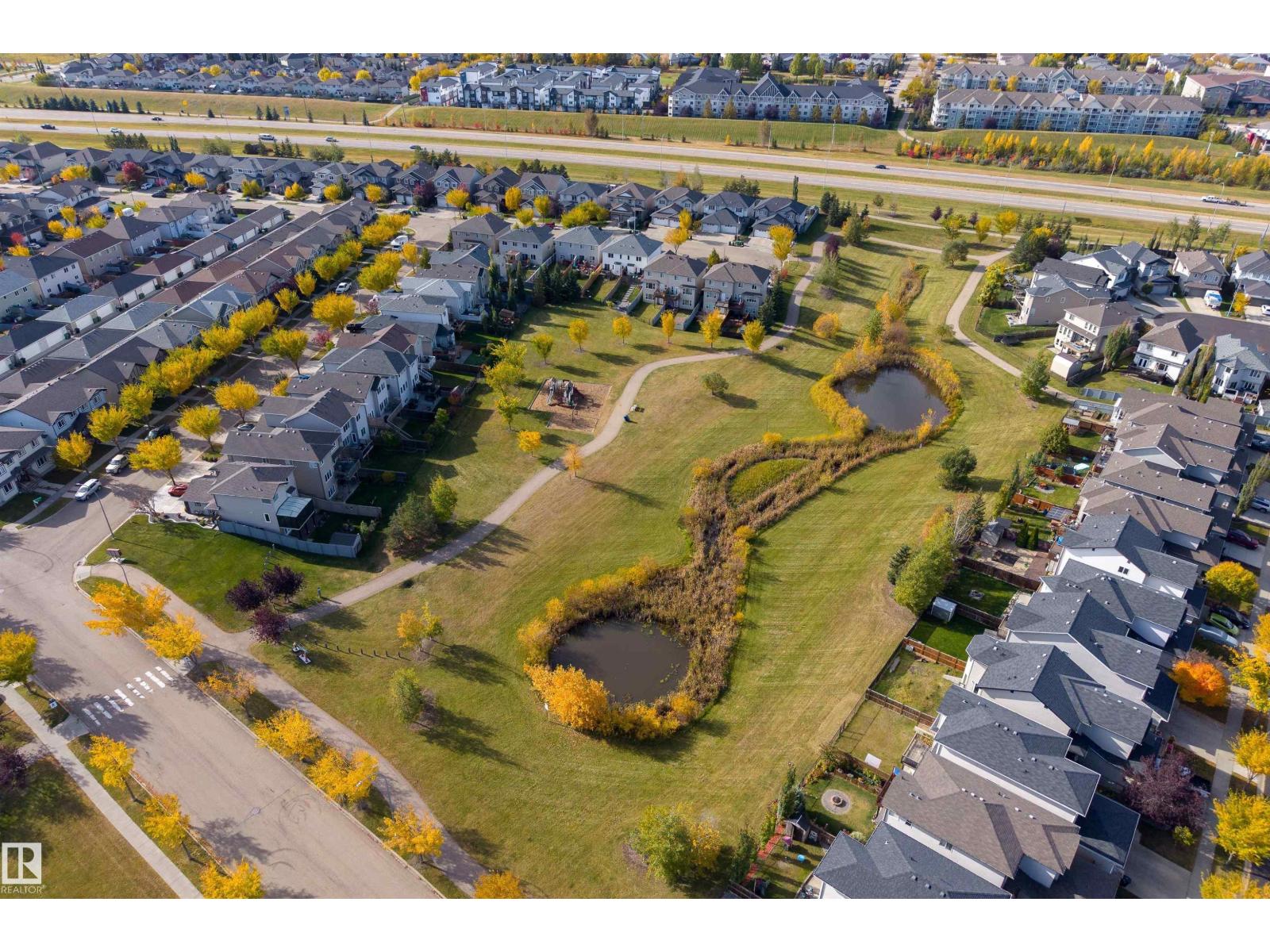 1 ROSEBERRY LN