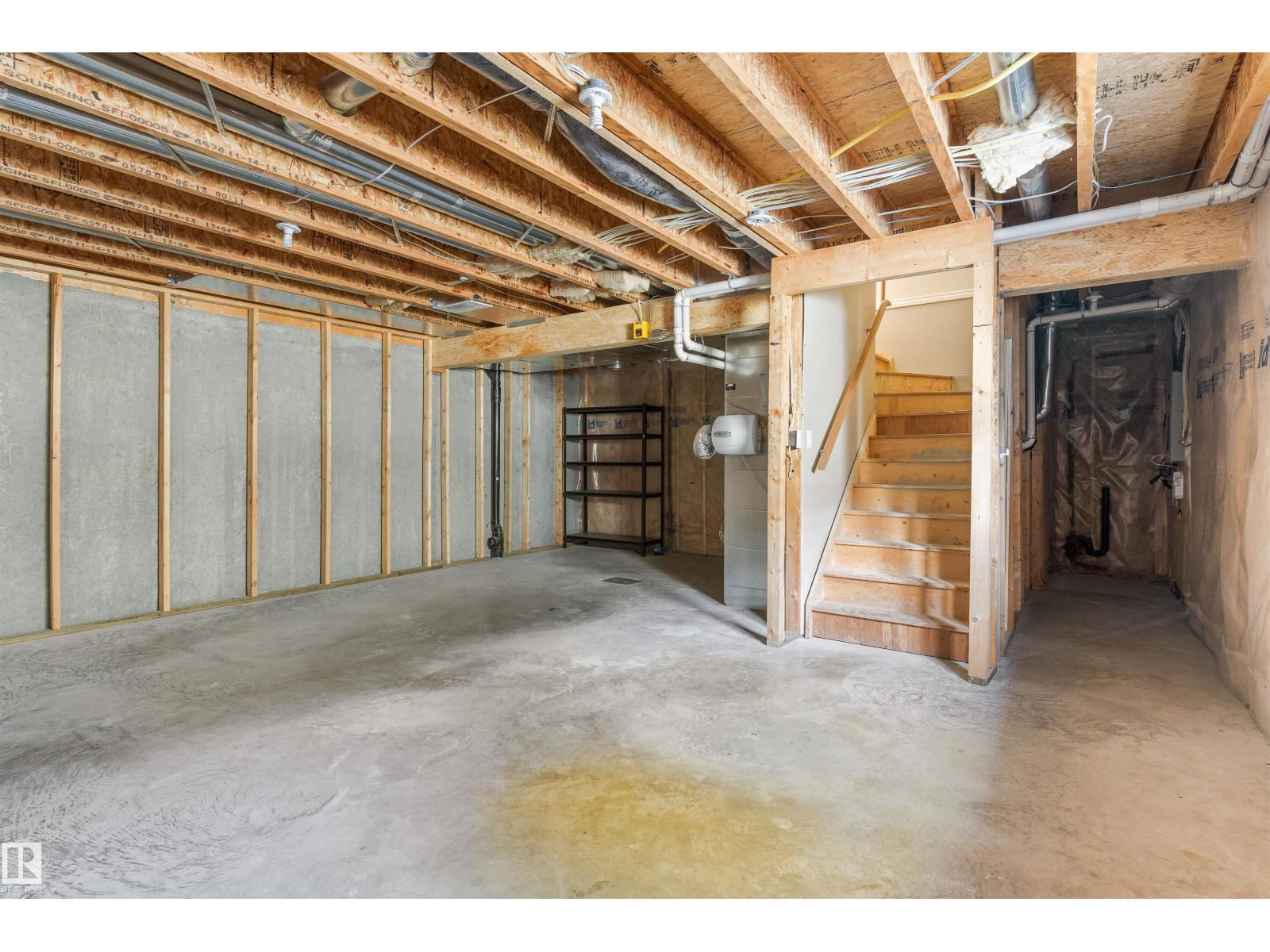 1 ROSEBERRY LN
