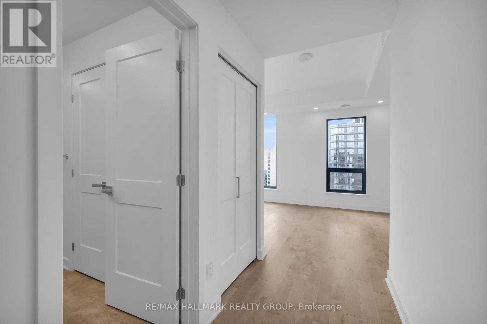 2604 - 340 Queen Street, Ottawa, Ontario  K1R 0G1 - Photo 4 - X13881954