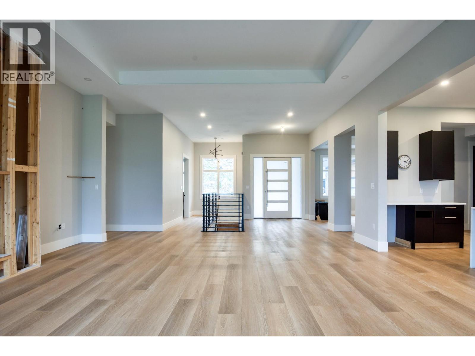2835 Outlook Way