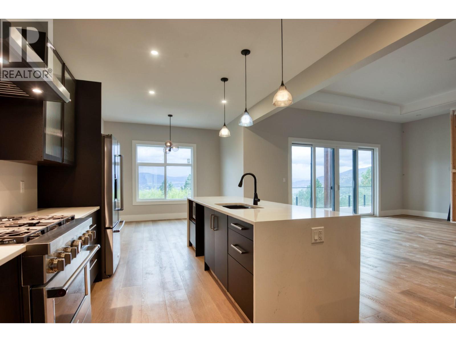 2835 Outlook Way