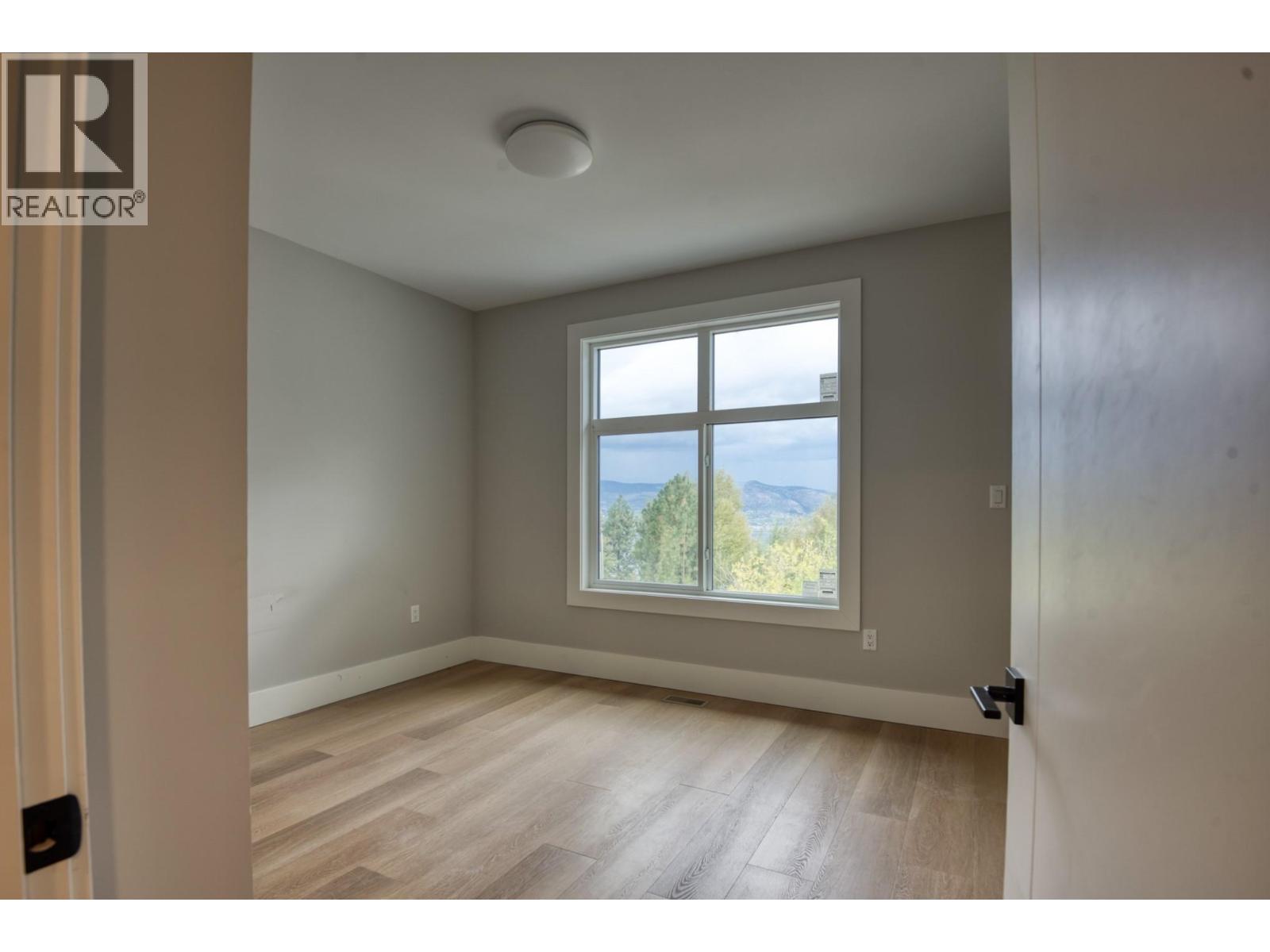2835 Outlook Way