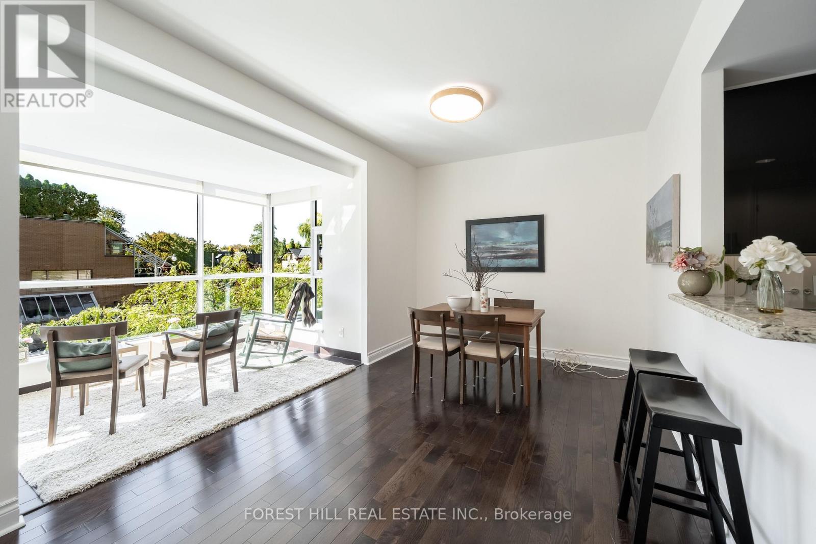 215 - 77 Avenue Road, Toronto, Ontario  M5R 3R8 - Photo 7 - C13878912