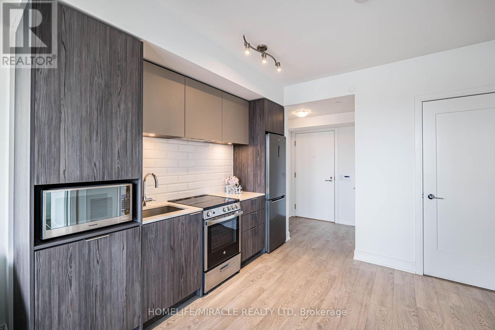 1001 - 70 Annie Craig Drive, Toronto, Ontario  M8V 0G2 - Photo 13 - W13881934