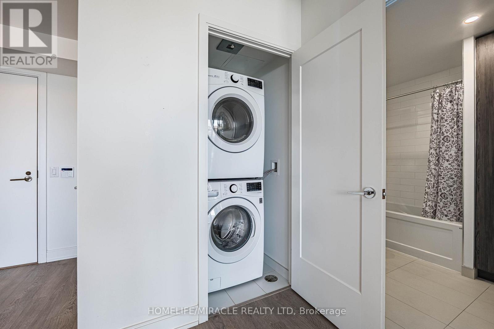 1001 - 70 Annie Craig Drive, Toronto, Ontario  M8V 0G2 - Photo 23 - W13881934