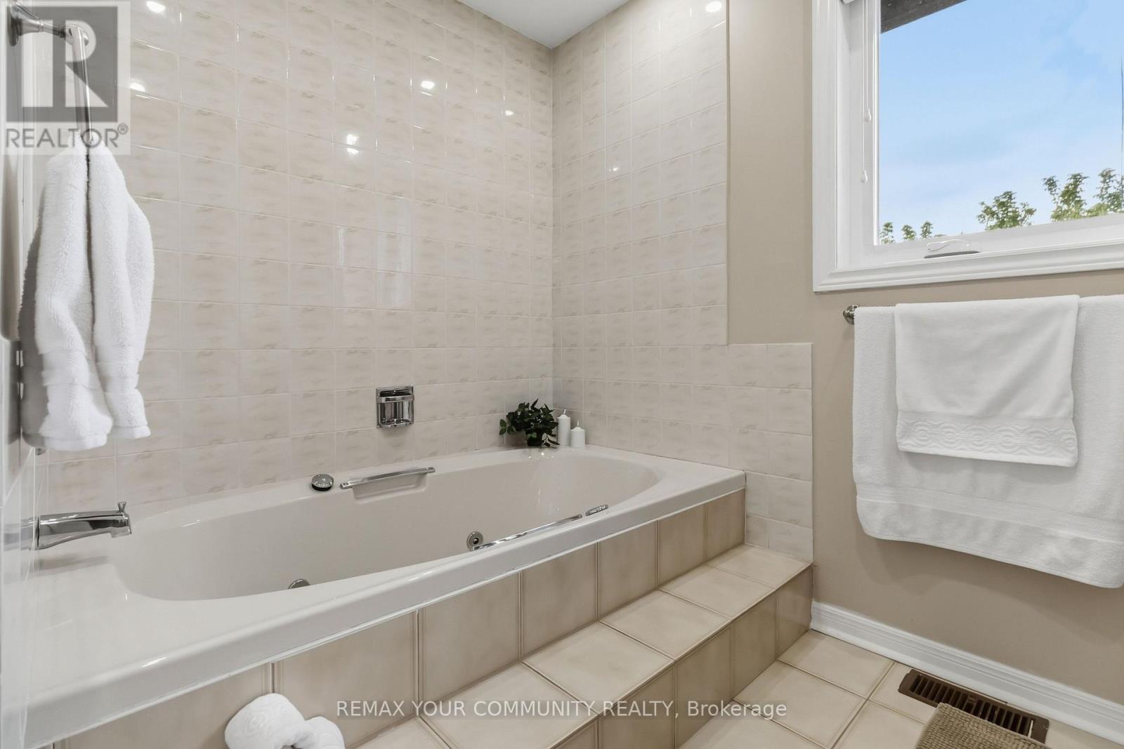 1380 Bishopstoke Way, Oakville, Ontario  L6J 7A5 - Photo 24 - W13882016