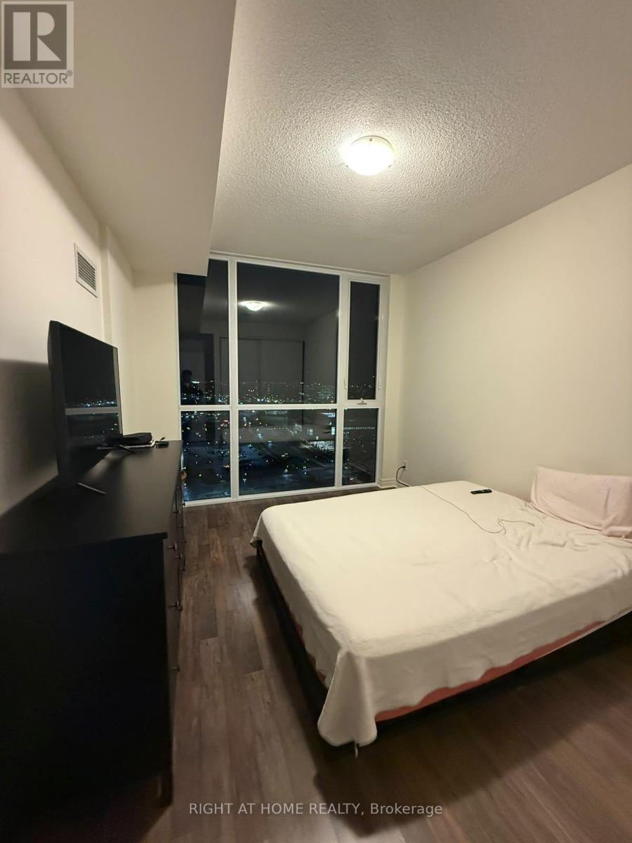 2318 - 339 Rathburn Road W, Mississauga, Ontario  L5B 0K6 - Photo 12 - W13882156