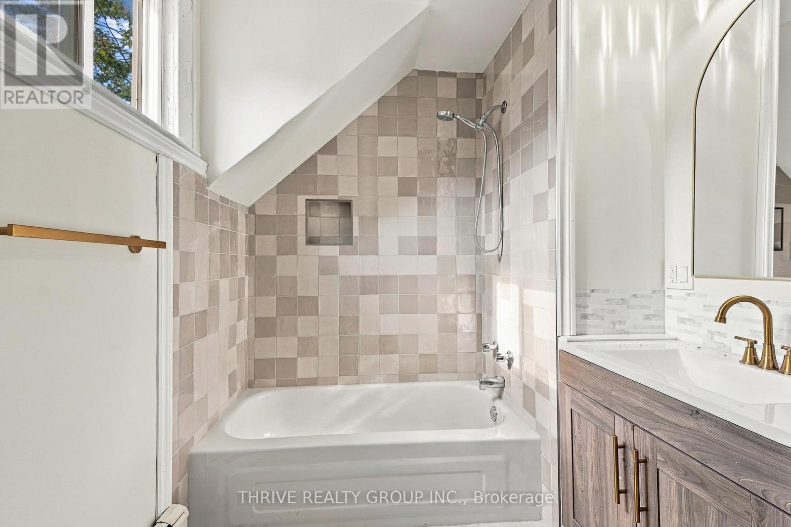 966 Colborne Street, London East, Ontario  N6A 4A6 - Photo 23 - X13880840