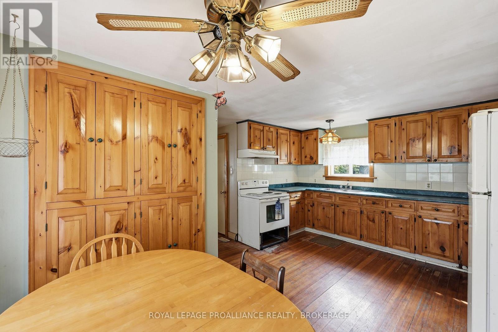 5941 County Road 2, Loyalist, Ontario  K0H 2H0 - Photo 19 - X13881436