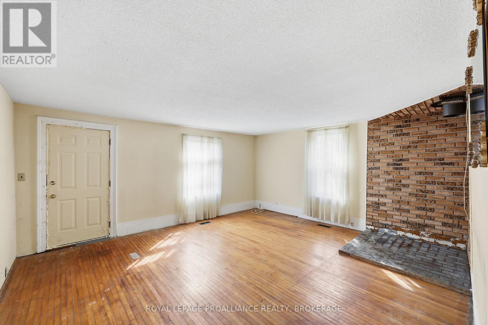 5941 County Road 2, Loyalist, Ontario  K0H 2H0 - Photo 29 - X13881436