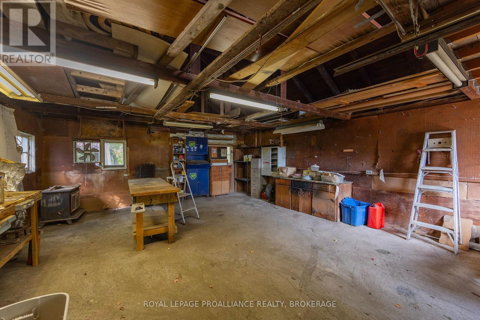5941 County Road 2, Loyalist, Ontario  K0H 2H0 - Photo 46 - X13881436