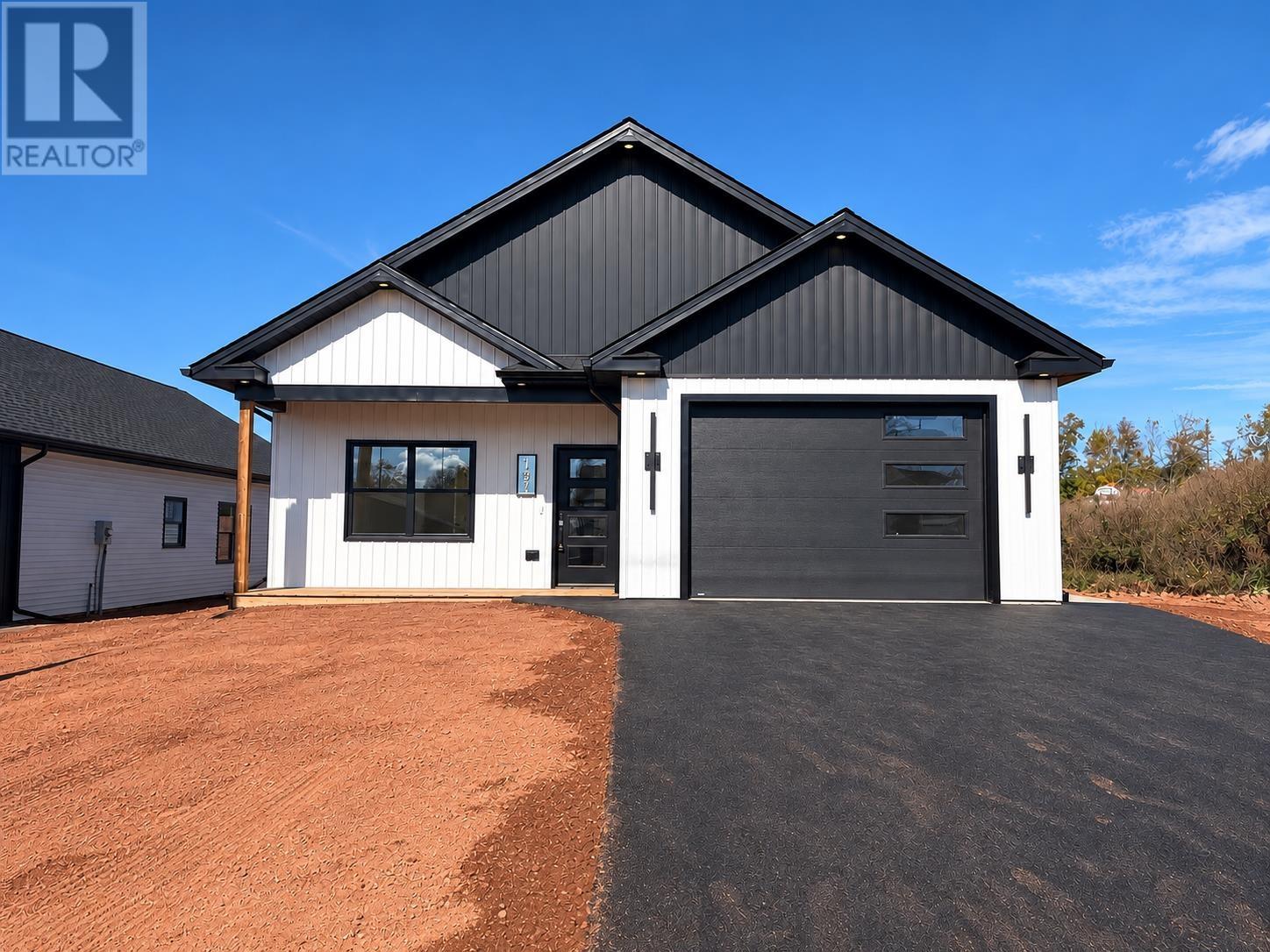 191 Rogerson Street, Charlottetown, Prince Edward Island  C1E 3W4 - Photo 2 - 202625615
