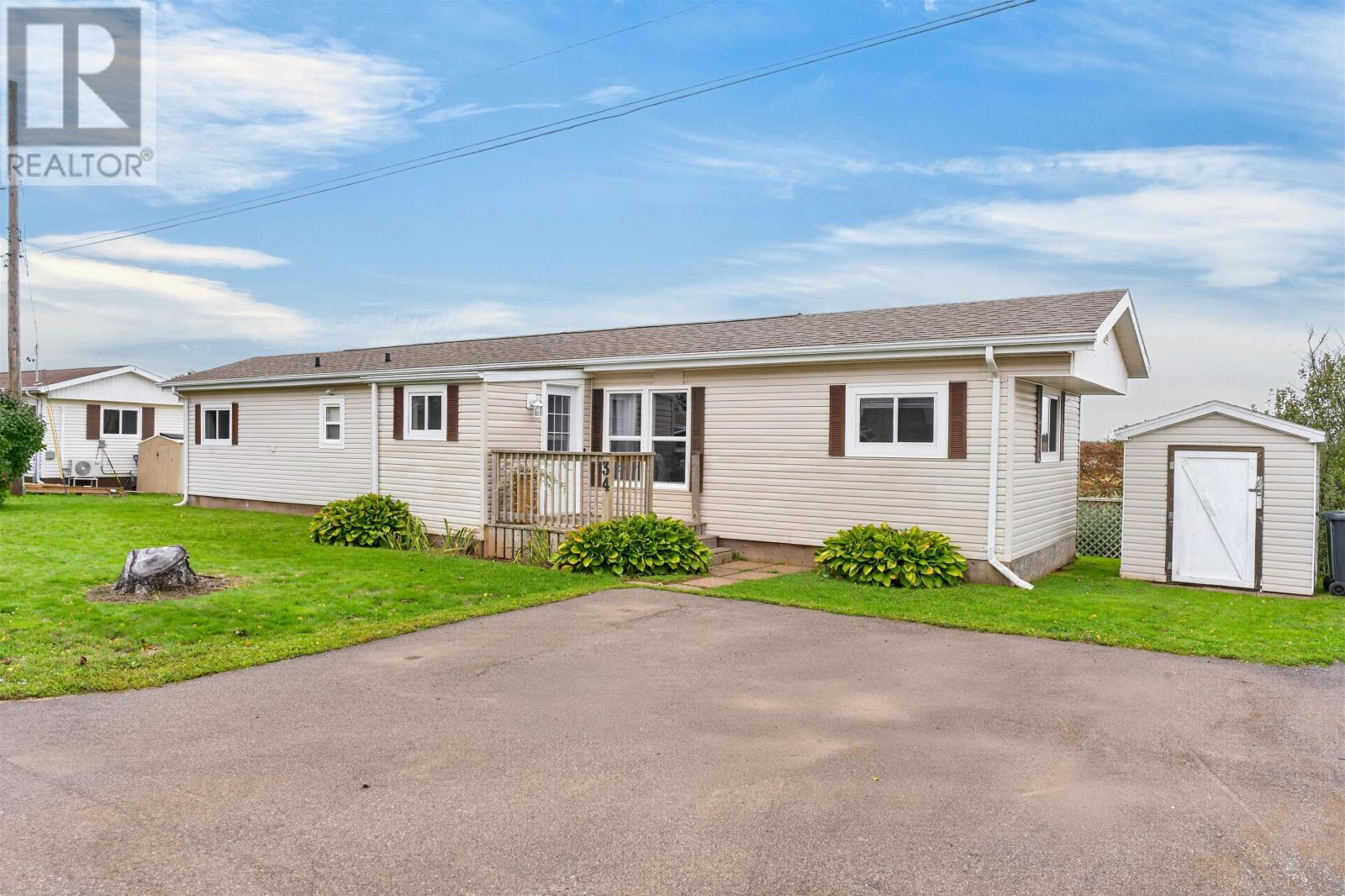 34 Heritage Drive, Cornwall, Prince Edward Island  C0A 1H0 - Photo 1 - 202625616