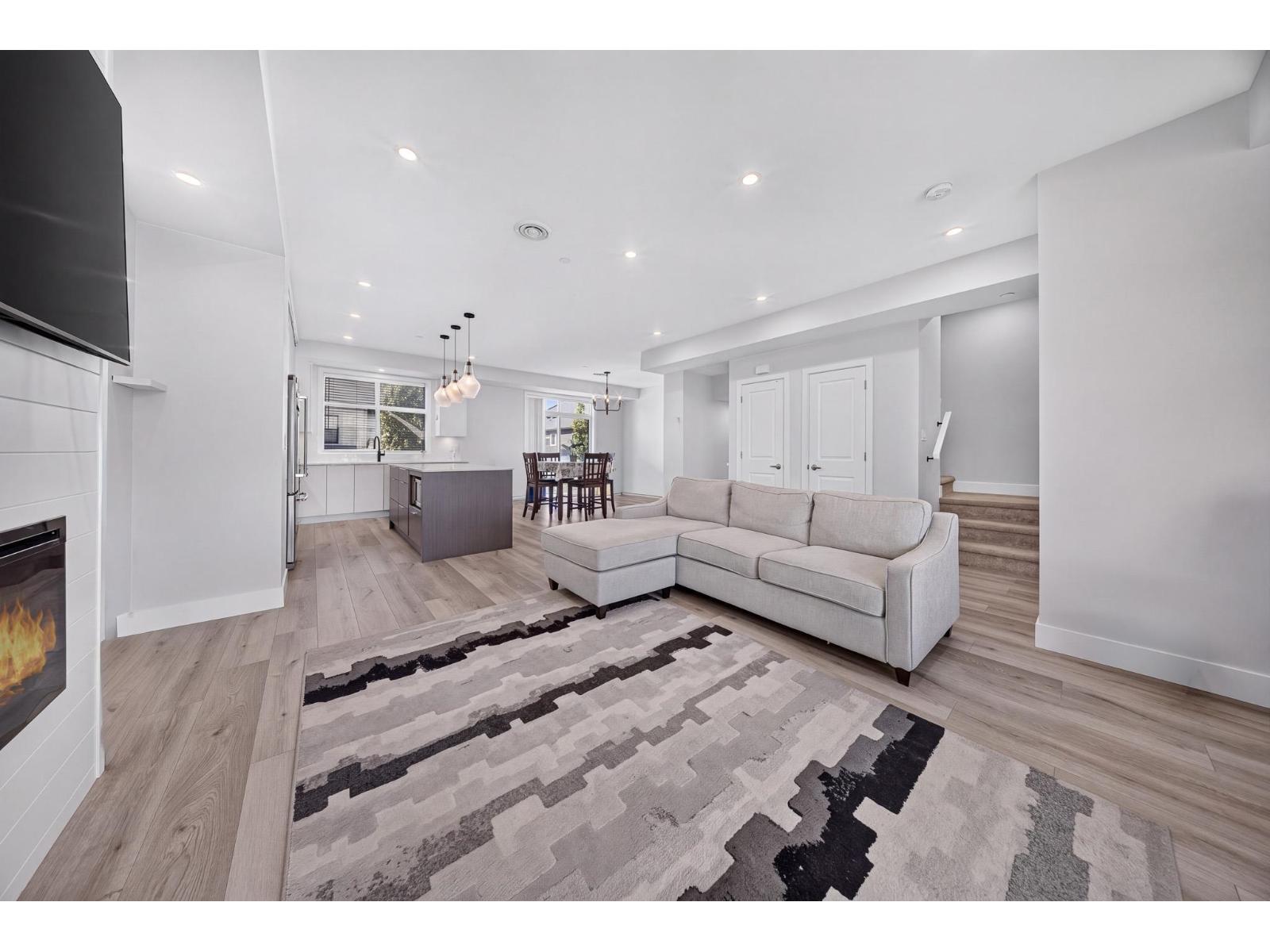 209 46211 PROMONTORY ROAD|Sardis South