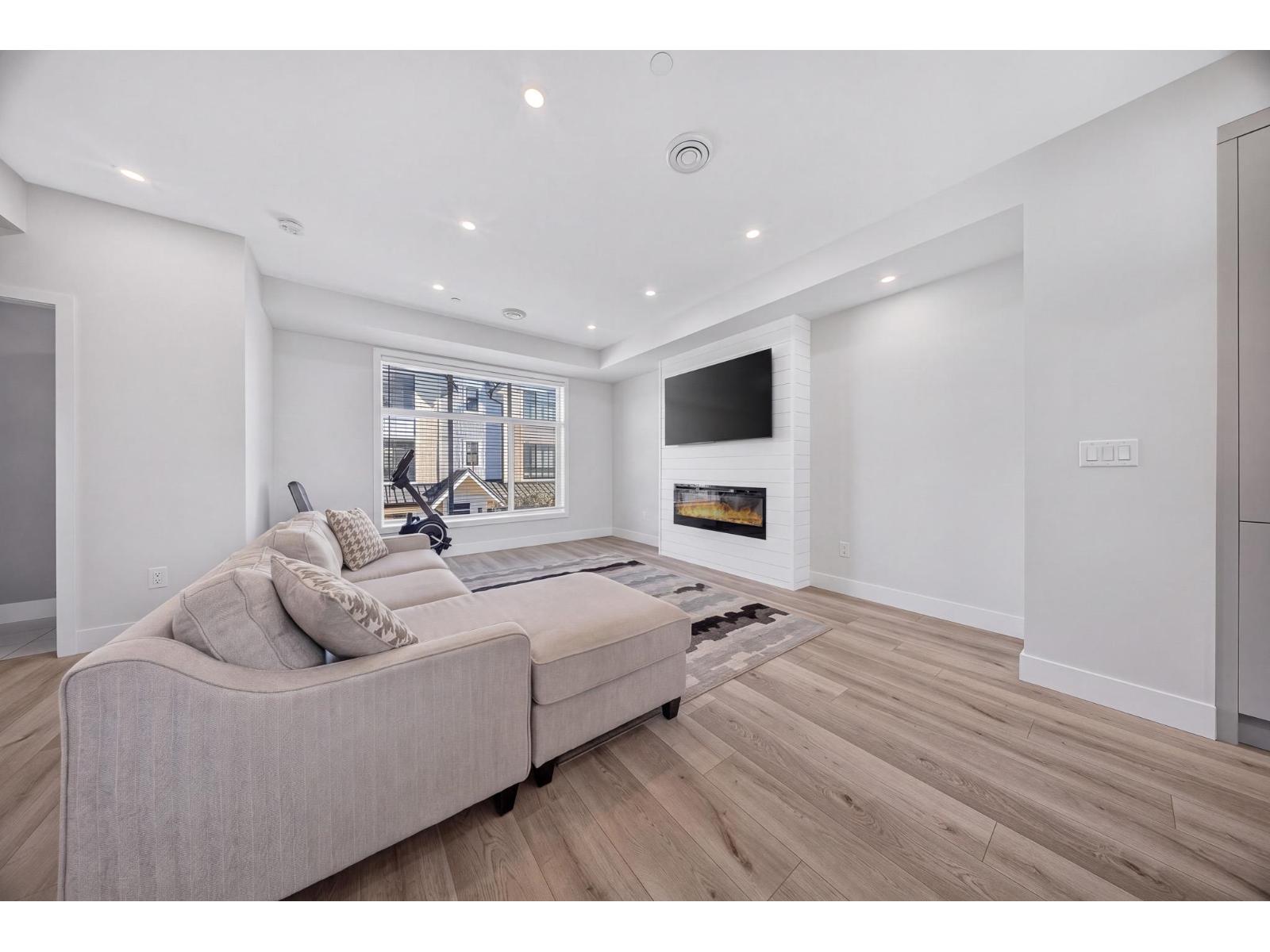 209 46211 PROMONTORY ROAD|Sardis South