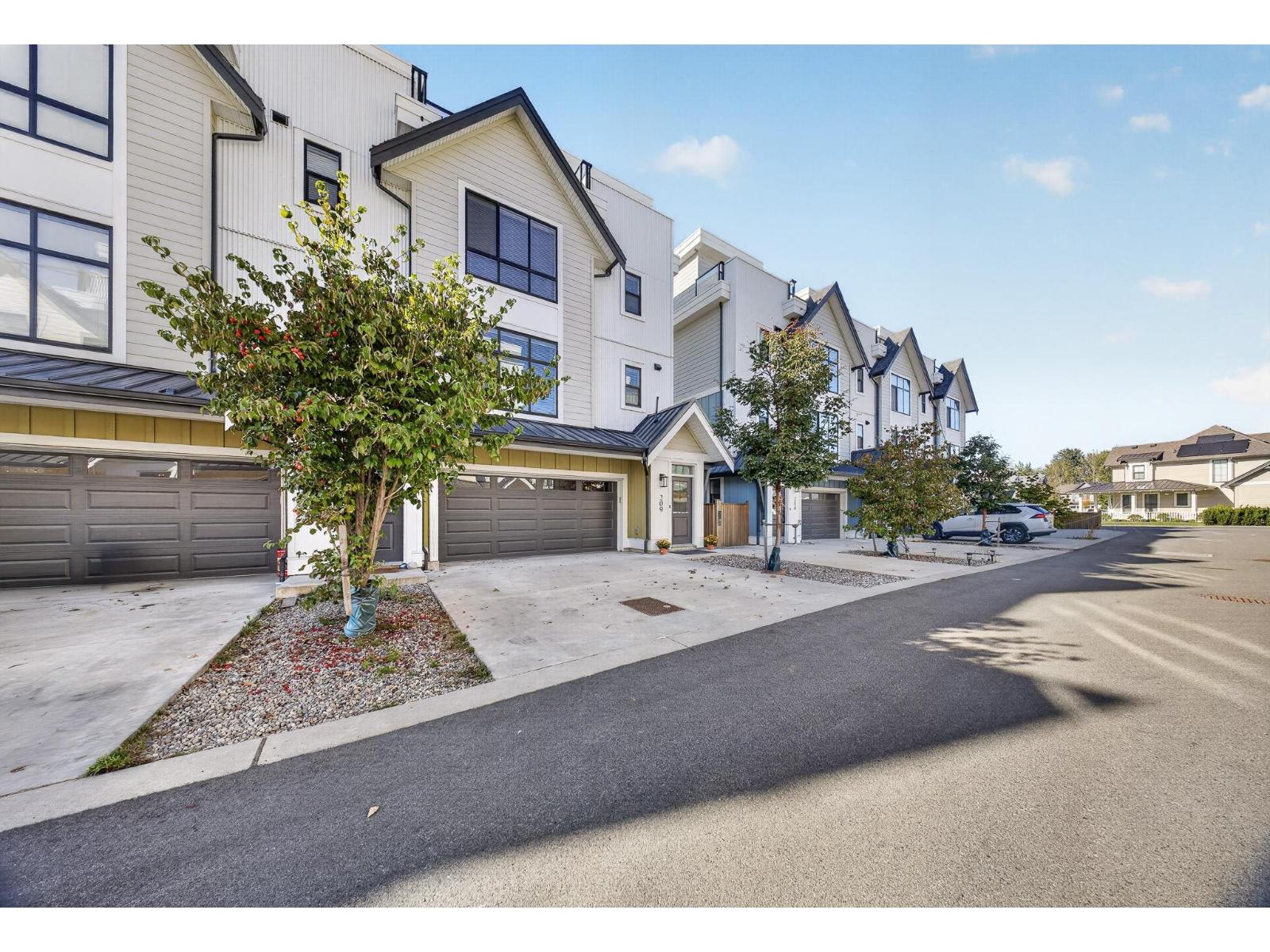 209 46211 PROMONTORY ROAD|Sardis South