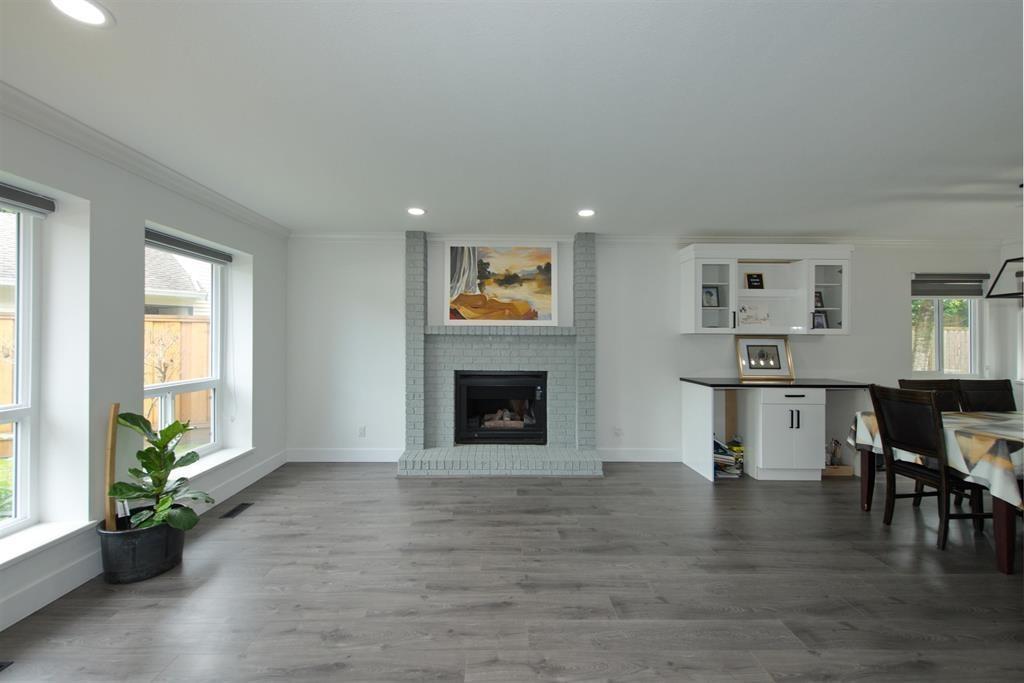 6049 133a Street, Surrey, British Columbia  V3X 2K3 - Photo 2 - R3174126