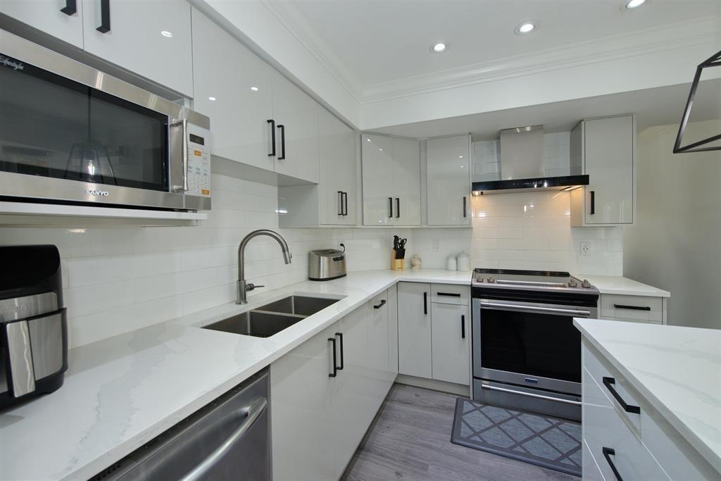 6049 133a Street, Surrey, British Columbia  V3X 2K3 - Photo 8 - R3174126