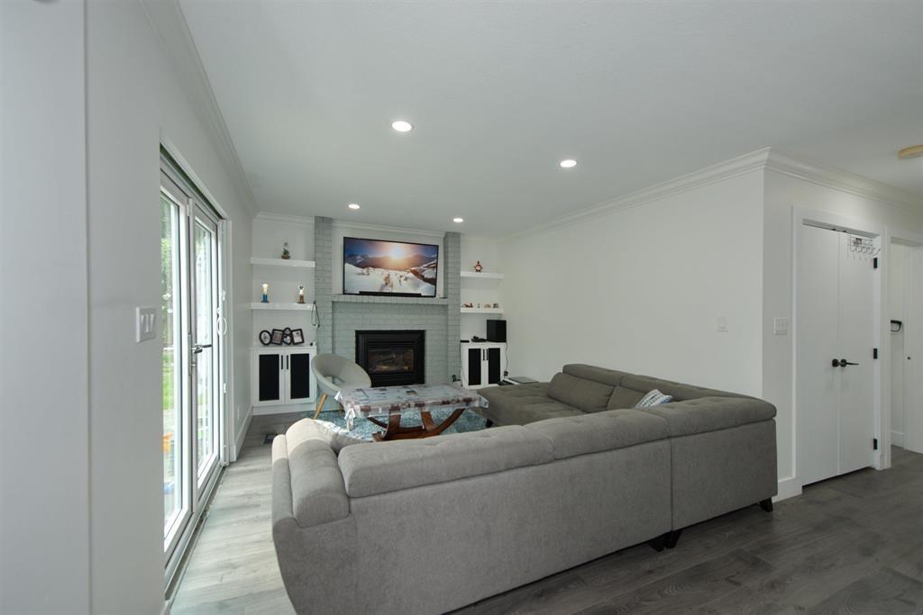 6049 133a Street, Surrey, British Columbia  V3X 2K3 - Photo 10 - R3174126