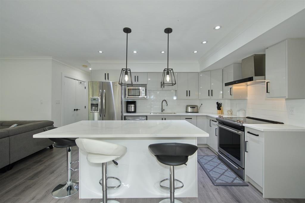 6049 133a Street, Surrey, British Columbia  V3X 2K3 - Photo 4 - R3174126
