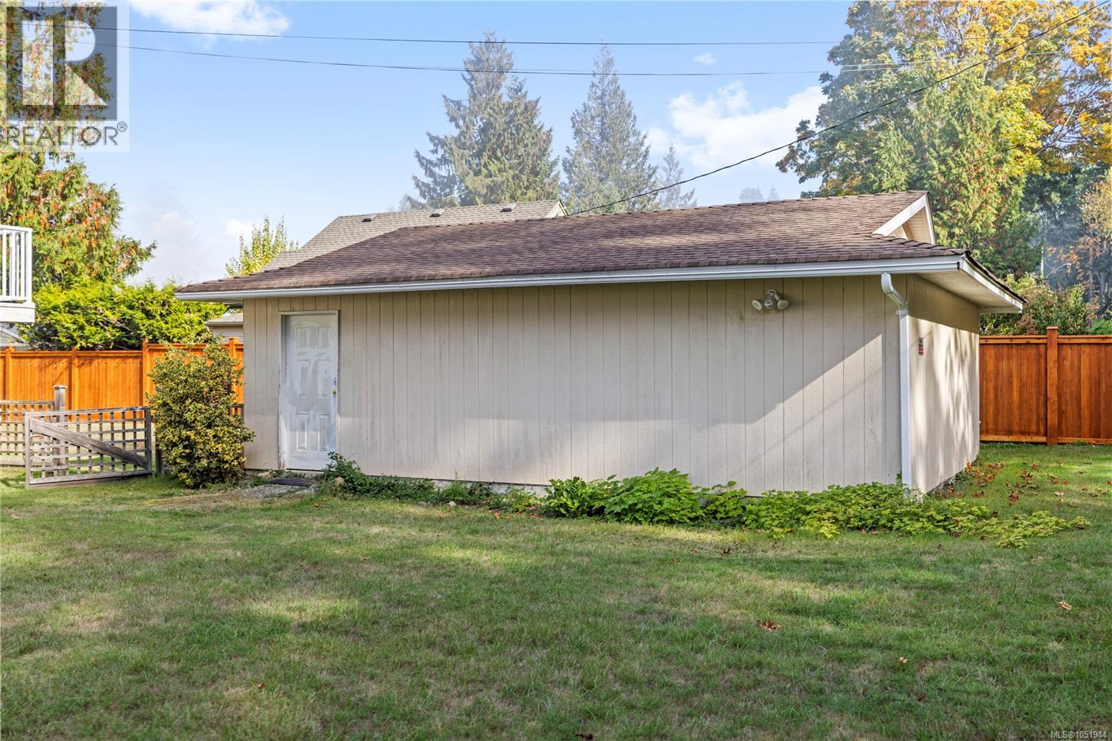 443 Hoylake Rd W