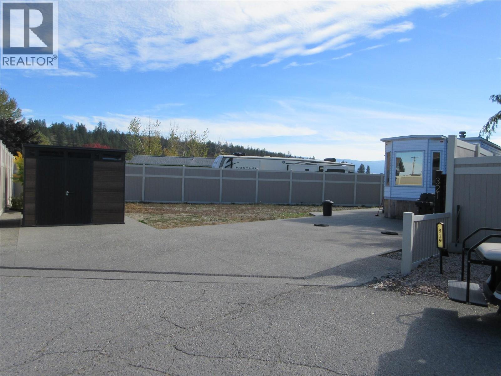 415 Commonwealth Road Unit# 321, Kelowna, British Columbia  V4V 1P4 - Photo 2 - 10403173
