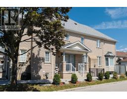 15 BENJAMIN HOOD CRESCENT, Vaughan, Ontario
