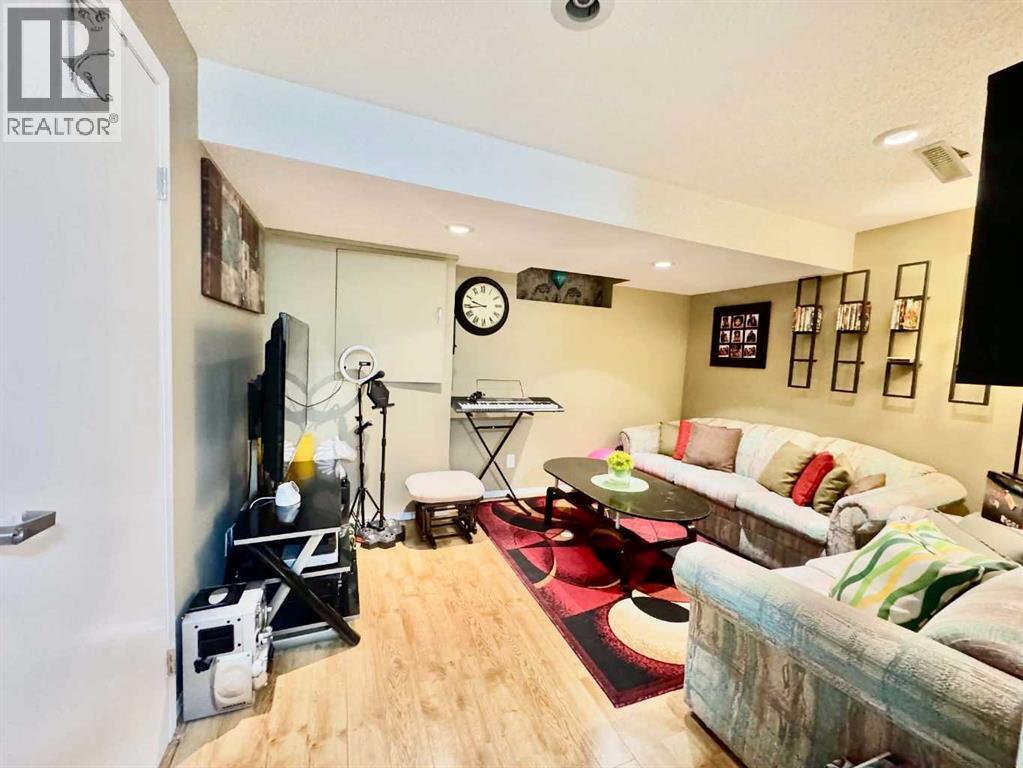 50 Prestwick Way