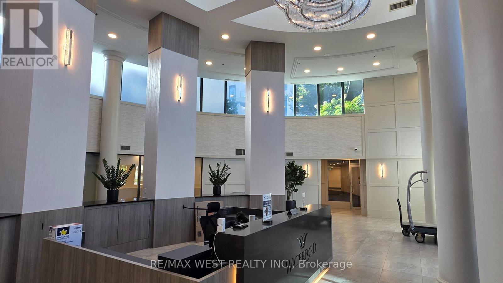 914 - 2083 Lake Shore Boulevard, Toronto, Ontario  M8V 4G2 - Photo 4 - W13878316