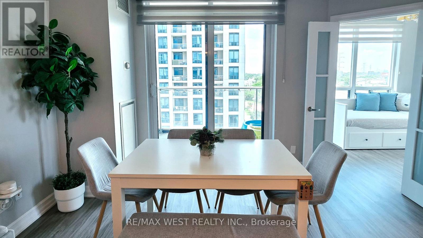 914 - 2083 Lake Shore Boulevard, Toronto, Ontario  M8V 4G2 - Photo 11 - W13878316