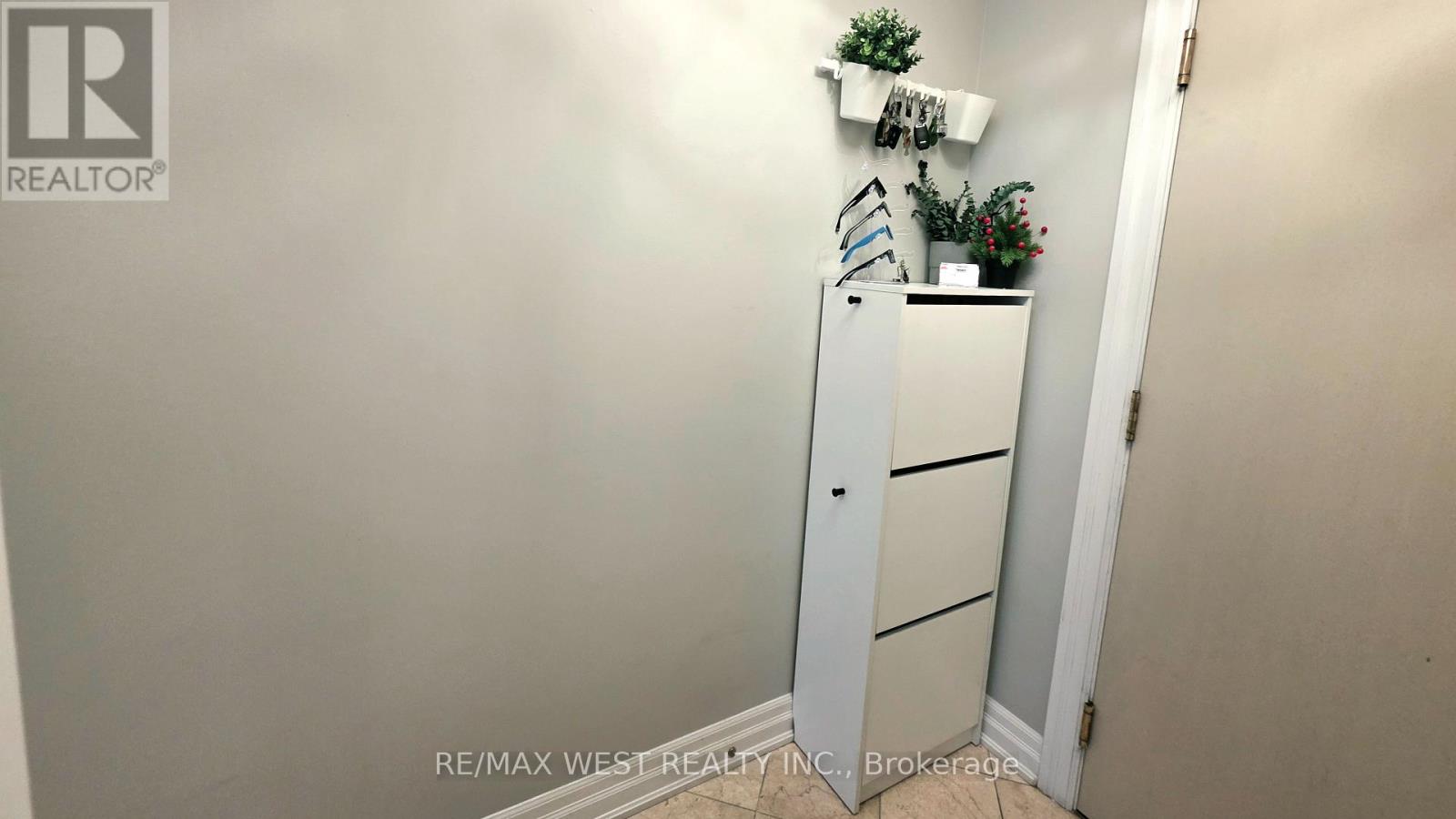914 - 2083 Lake Shore Boulevard, Toronto, Ontario  M8V 4G2 - Photo 7 - W13878316