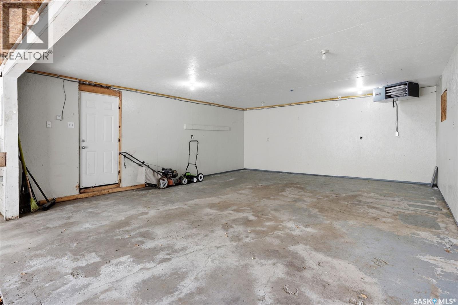2751 Mackay Street, Regina, Saskatchewan  S4N 2T8 - Photo 36 - SK050792