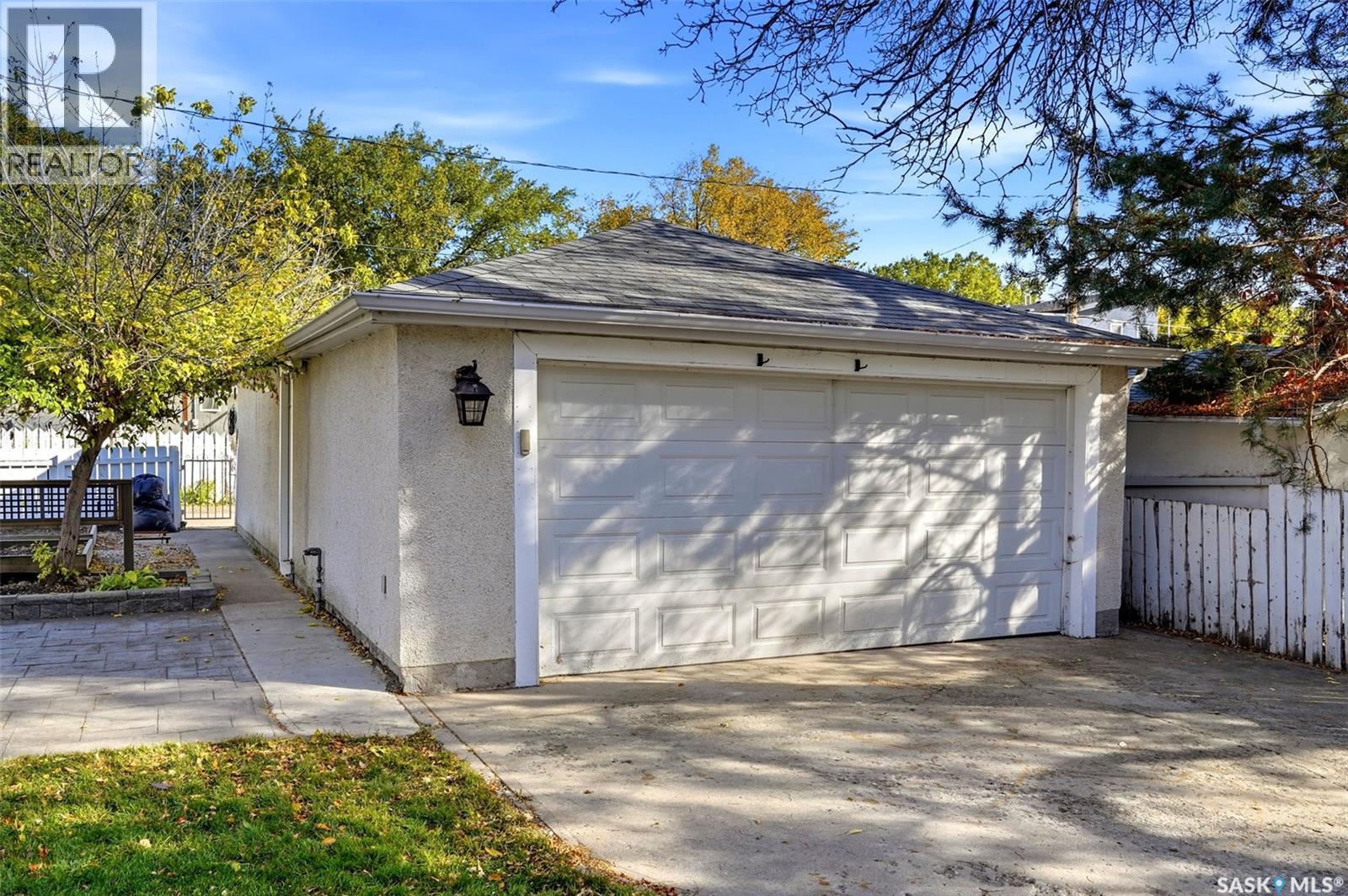 2751 Mackay Street, Regina, Saskatchewan  S4N 2T8 - Photo 38 - SK050792