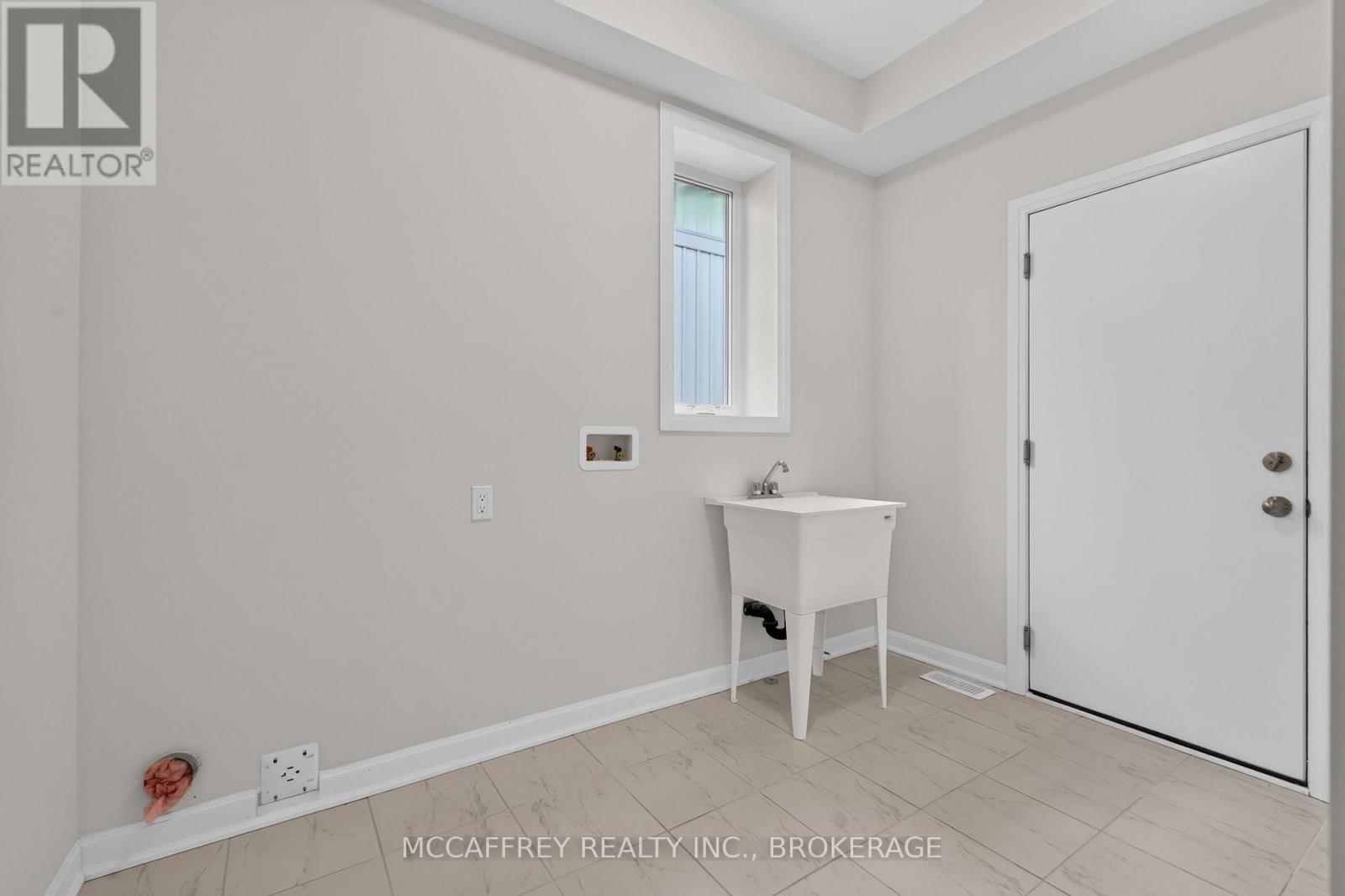 19 Oakmont Drive, Loyalist, Ontario  K0H 1G0 - Photo 28 - X13882238