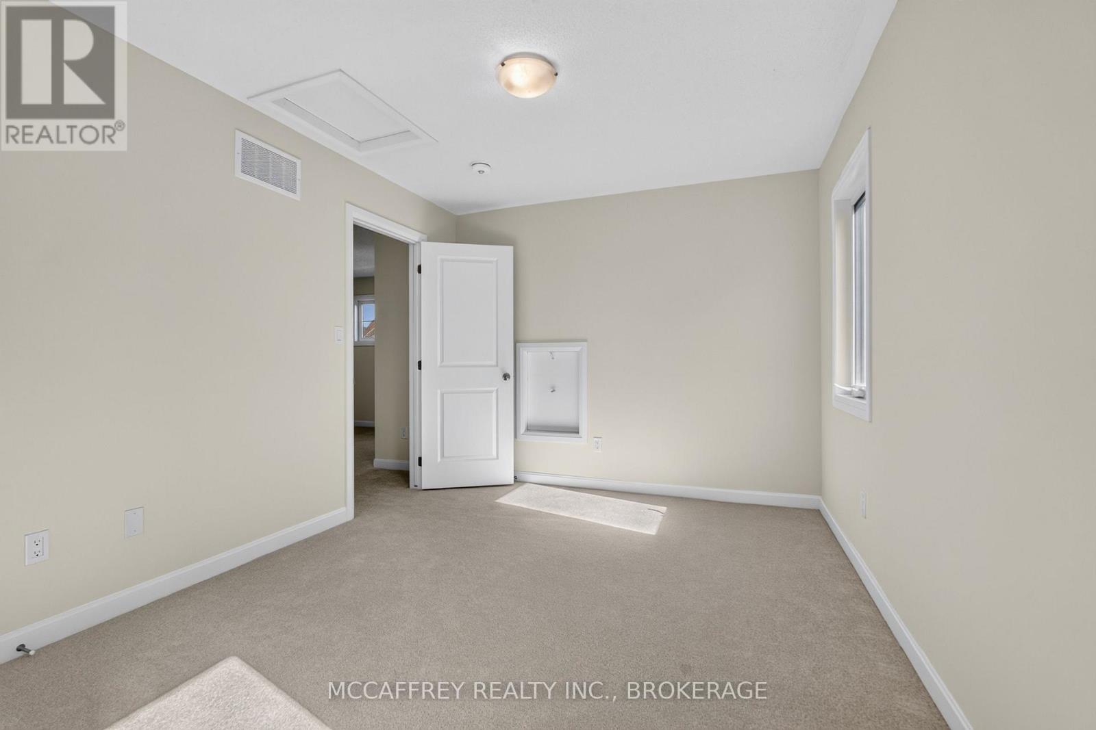 19 Oakmont Drive, Loyalist, Ontario  K0H 1G0 - Photo 34 - X13882238