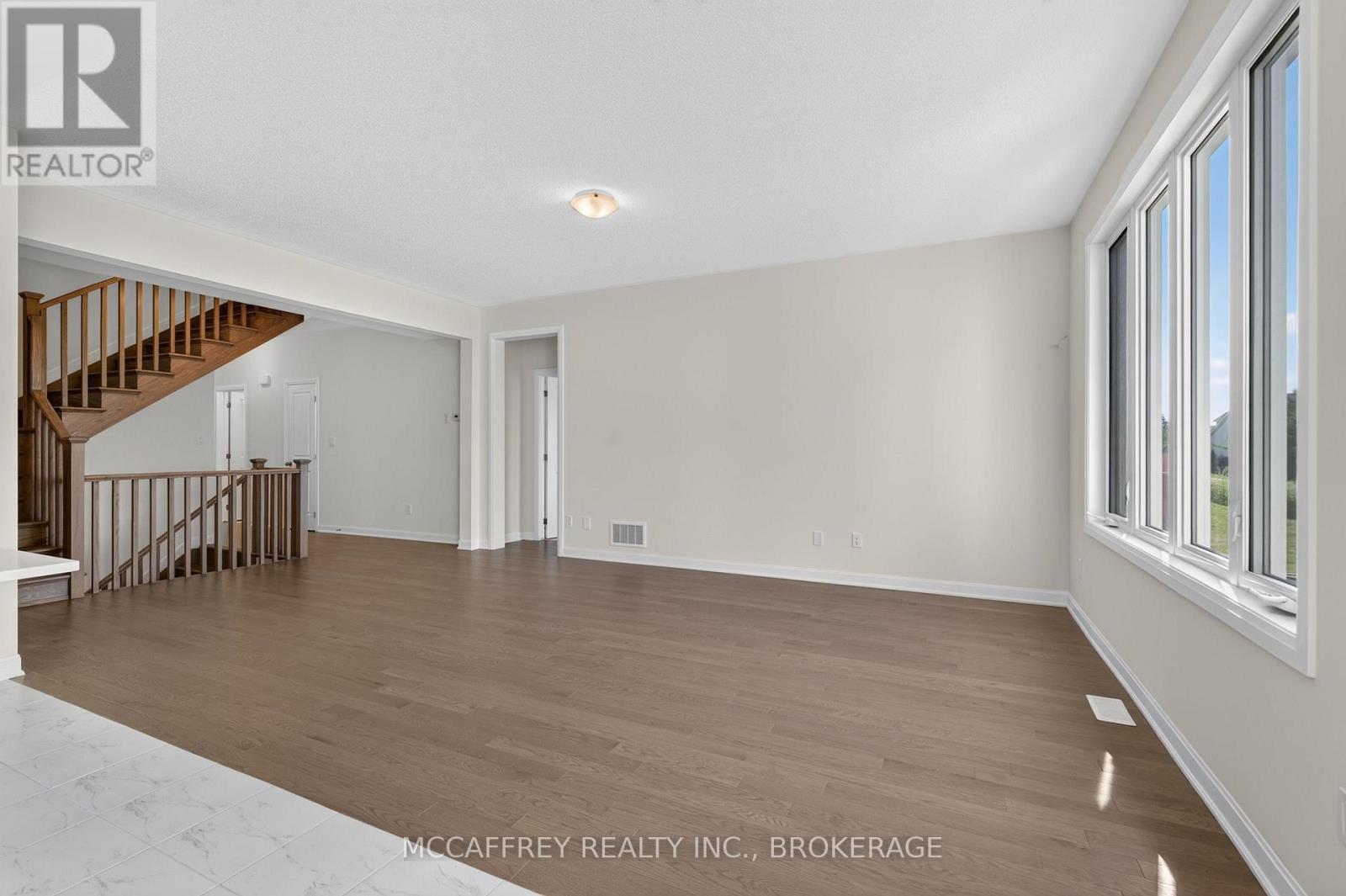 19 Oakmont Drive, Loyalist, Ontario  K0H 1G0 - Photo 7 - X13882238