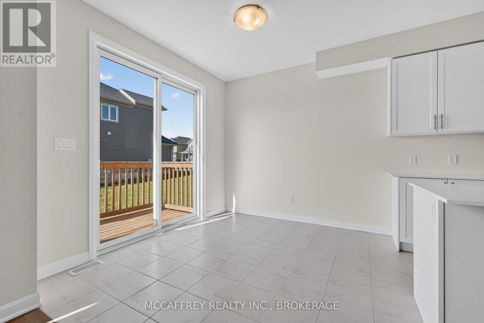 19 Oakmont Drive, Loyalist, Ontario  K0H 1G0 - Photo 9 - X13882238
