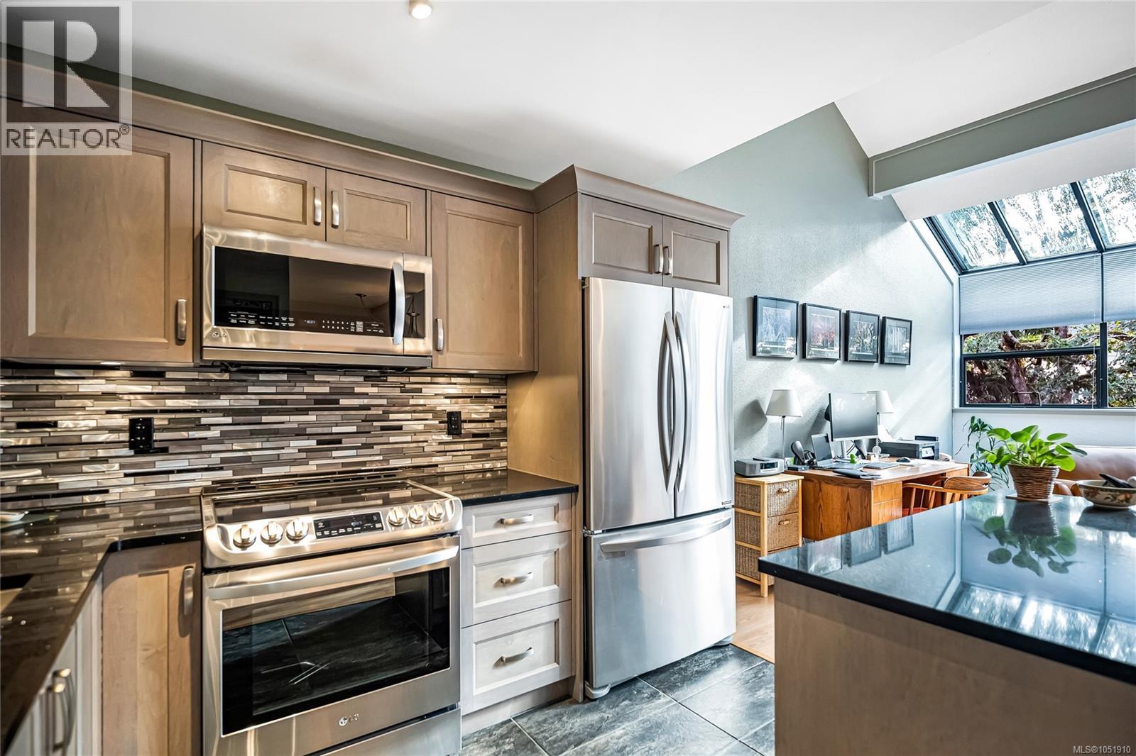 464E 4678 Elk Lake Dr