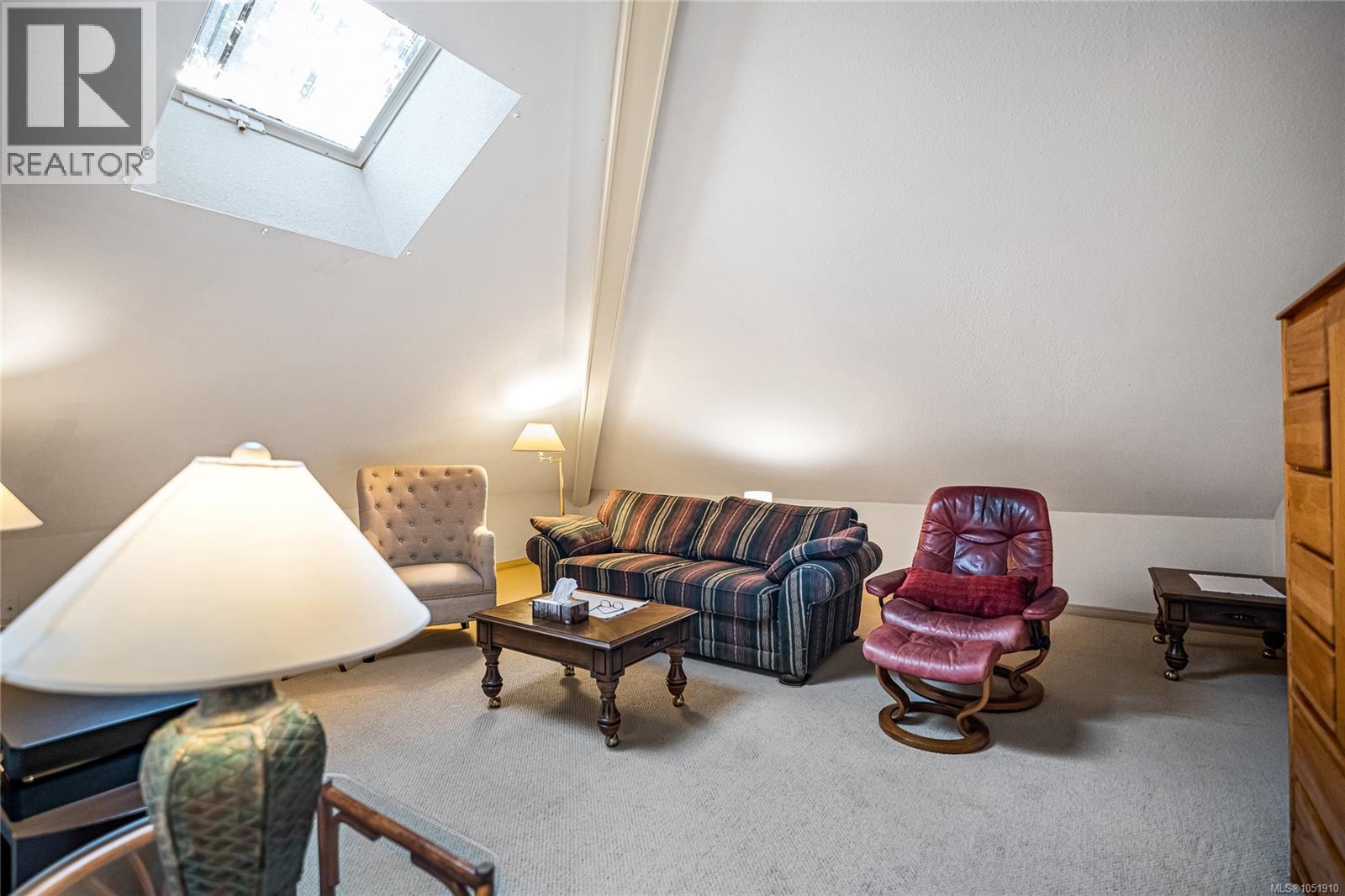 464E 4678 Elk Lake Dr