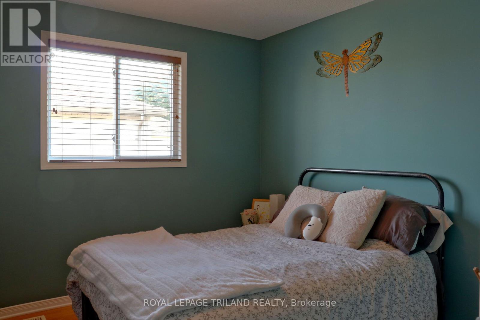 921 Sprucewood Drive, London North, Ontario  N5X 4L8 - Photo 3 - X13882240
