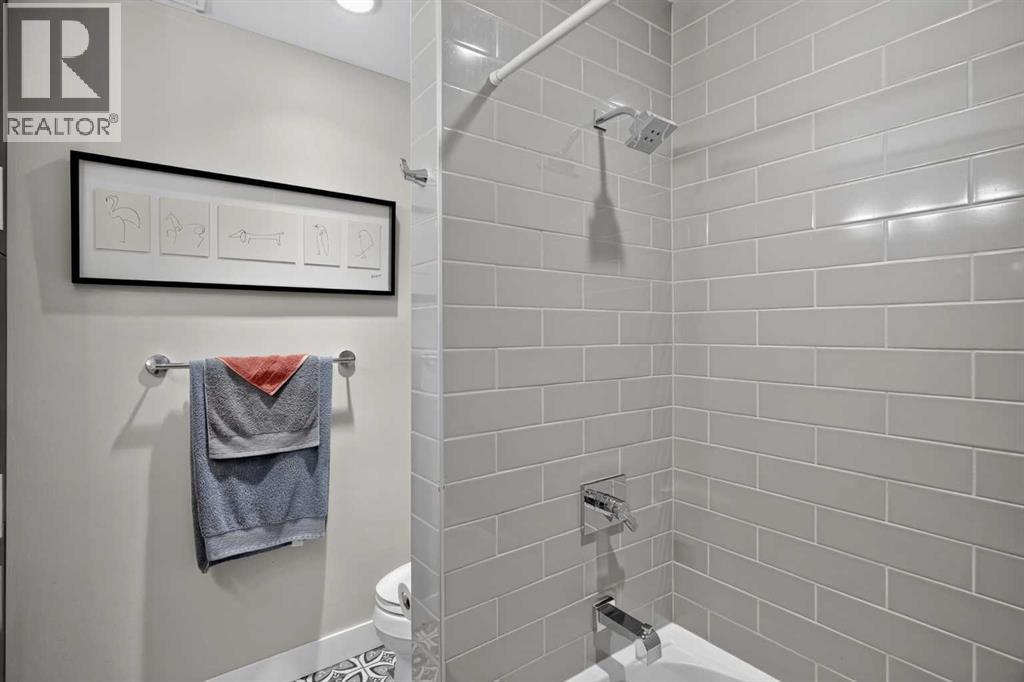 21 Rossmere Road Sw, Calgary, Alberta  T3C 2N8 - Photo 16 - A2338399