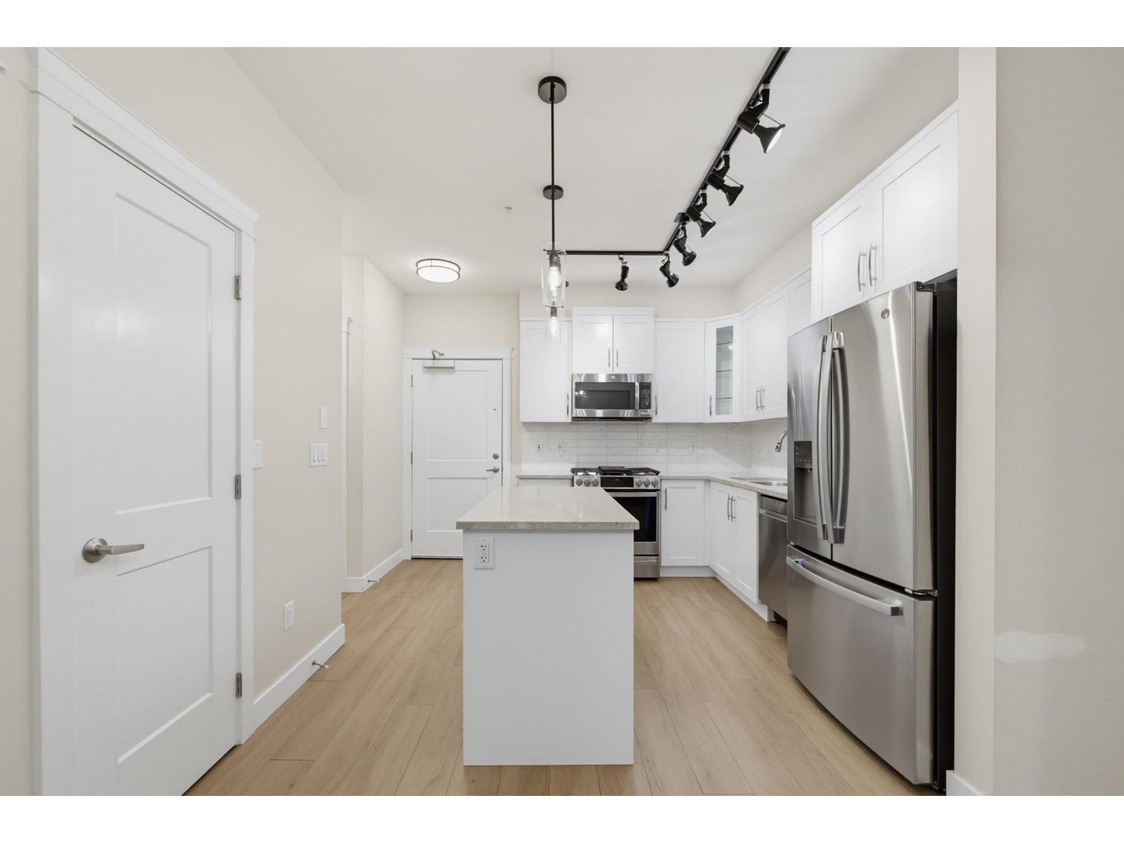 205 11077 RAVINE ROAD
