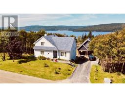 <div class="price">$339,000</div> 61 Kings Hill Road<br>Milltown, Newfoundland & Labrador<br><div class='bed_bath'>5 Bed | 3 Bath</div>