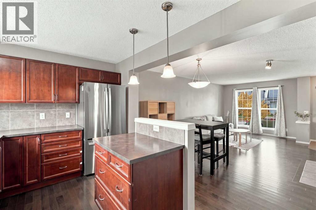 144 Elgin Meadows View SE