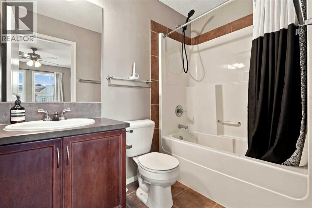 144 Elgin Meadows View SE