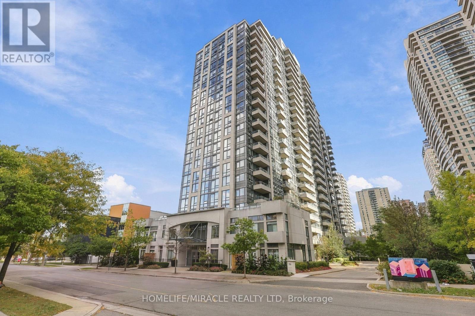 102 - 35 HOLLYWOOD AVENUE, Toronto, Ontario