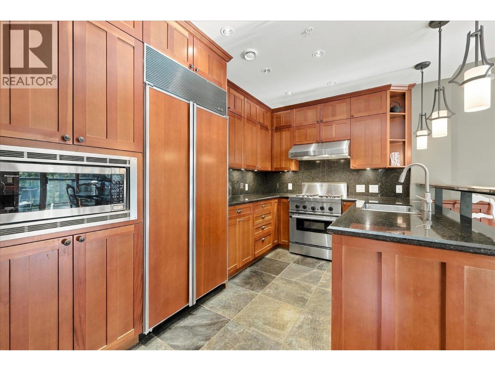 1 2500 Taluswood Place, Whistler, British Columbia  V8E 0R2 - Photo 12 - R3174127